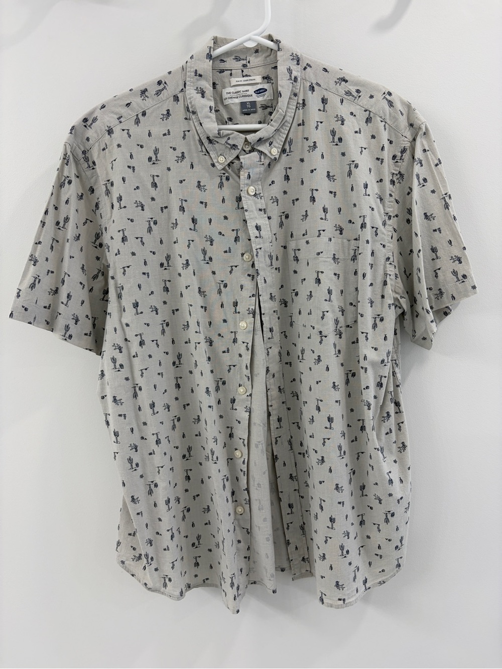Men's Short Sleeve Button-Up Shirt - Light Gray with Navy Print - Slim Fit XL